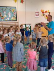 MUZYCZNE ZABAWY Z P. WALDKIEM – GRUPA IV