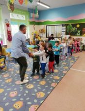 MUZYCZNE ZABAWY Z P.WALDKIEM – GRUPA I, II