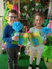 WYSTĘP Z OKAZJI DNIA MAMY I TATY – GRUPA IV