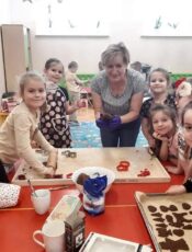 PIECZENIE PIERNIKÓW – GRUPA V