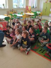 RODZICE CZYTAJĄ PRZEDSZKOLAKOM – GRUPA VII