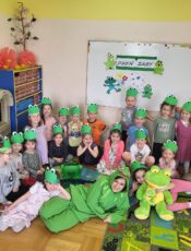 DZIEŃ ŻABY I SADZENIE ROŚLIN – GRUPA IV