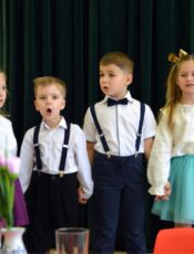 DZIEŃ BABCI I DZIADKA – GRUPA VII
