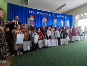 GMINNY KONKURS RECYTATORSKI „JAK DOROSNĘ TO ZOSTANĘ…”