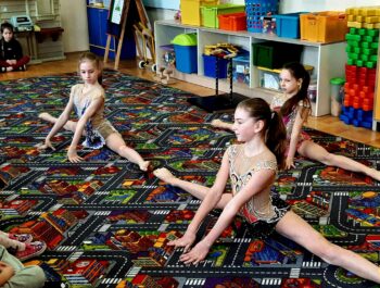 SPOTKANIE Z AKROBATKAMI ZE STALI RZESZÓW – GRUPA IV, V