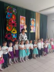 DZIEŃ MAMY I TATY – GRUPA I
