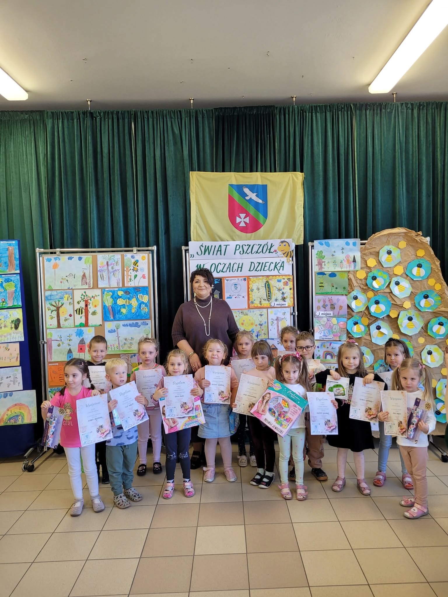 KONKURS „ŚWIAT PSZCZÓŁ W OCZACH DZIECKA”