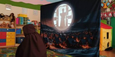 TEATRZYK „PRAWDZIWY ŚWIĘTY”